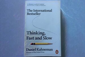 Daniel Kahneman - Thinking Fast and Slow - 2011